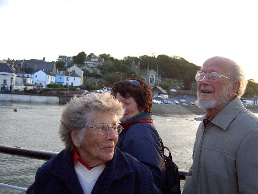 Preparing to come alongside at Appledore Quay